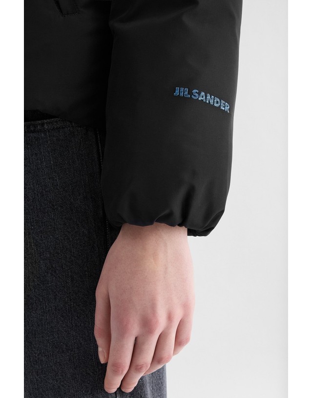 질샌더 질샌더 발수 구스다운 패딩 자켓 J02AF0137J74276001 SCHWARZ 블랙 착용컷