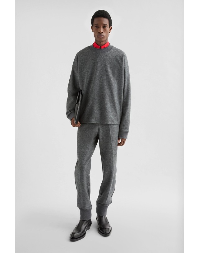 질샌더 질샌더 멜톤 울 라운드넥 긴팔 맨투맨 J22GU0112J40045032 ASH GREY 그레이 착용컷