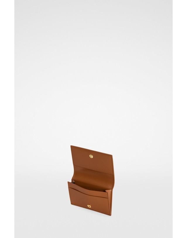 질샌더 질샌더 플랩 레더 카드지갑 J07UI0024P4840906 TAN 카멜 착용컷
