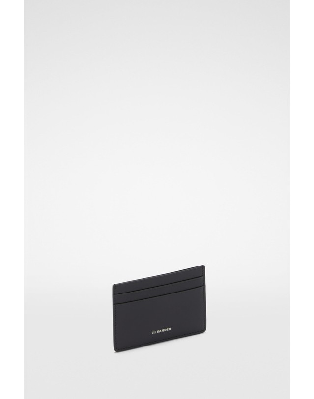 질샌더 질샌더 레더 로고 엠보싱 카드지갑 J25VL0009P5713001 SCHWARZ 블랙 착용컷