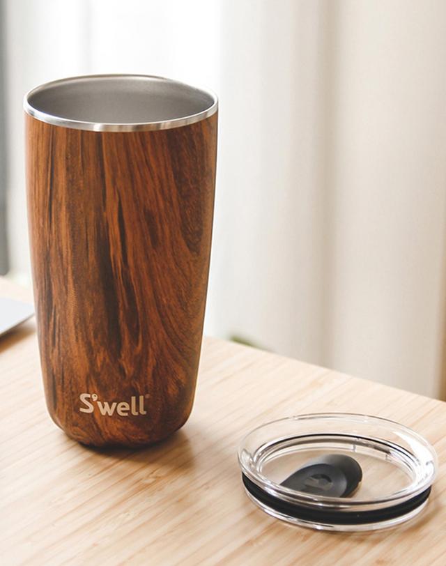 스웰 스웰 프리미엄 텀블러 530ml 착용컷