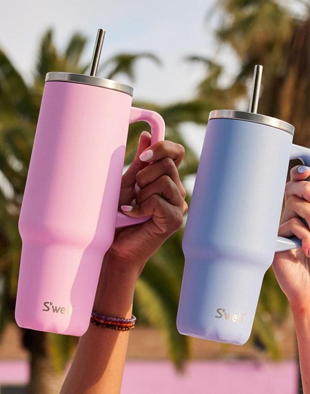 스웰 스웰 프리미엄 텀블러 엑스라지 880ml 착용컷