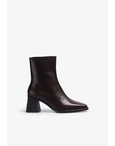 바가본드 스퀘어토 힐 레더 앵클 부츠 67738 BROWN