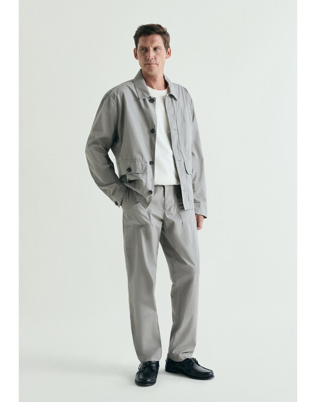 스칼퍼스 스캘퍼스 코튼 이지핏 포켓 팬츠 65307-scbolo-pants-ss26-grey GREY 그레이 착용컷