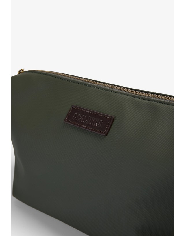 스칼퍼스 스캘퍼스 왁스 코팅 여행용 파우치 68945-scwinter-brian-travel-case-aw2627-darkkhaki DARK KHAKI 카키 착용컷