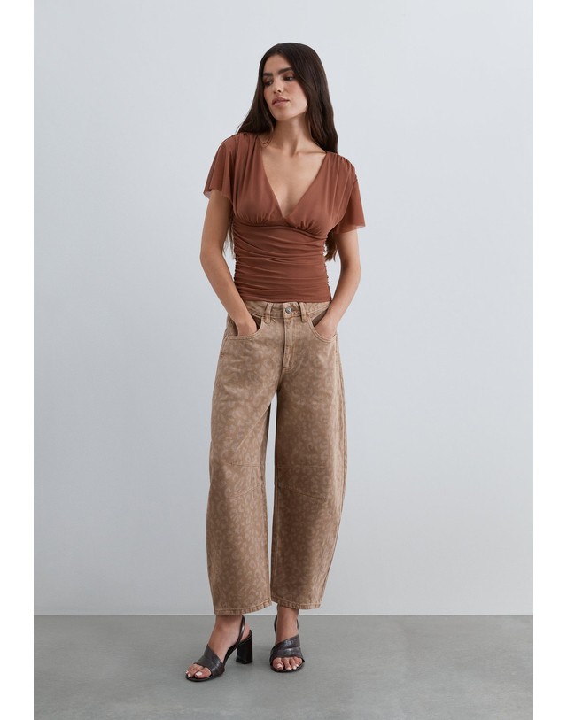 스칼퍼스 스캘퍼스 애니멀 프린트 벌룬핏 데님 팬츠 72261-scleo-balloon-denim-pant-aw2627-natural NATURAL 베이지 착용컷