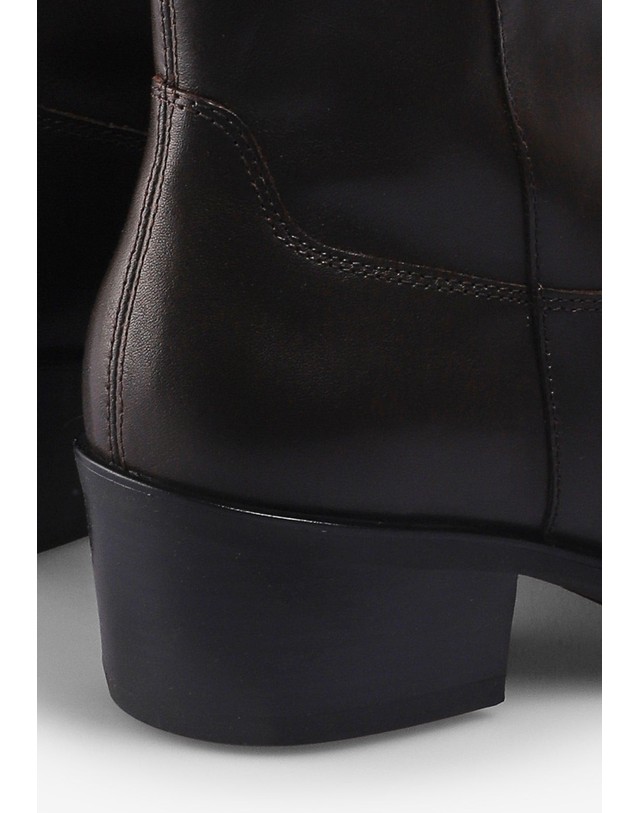 스칼퍼스 바가본드 웨스턴 포인티드 앵클 부츠 78796-kelsey-aw2627-ib-brown BROWN 초콜릿 착용컷