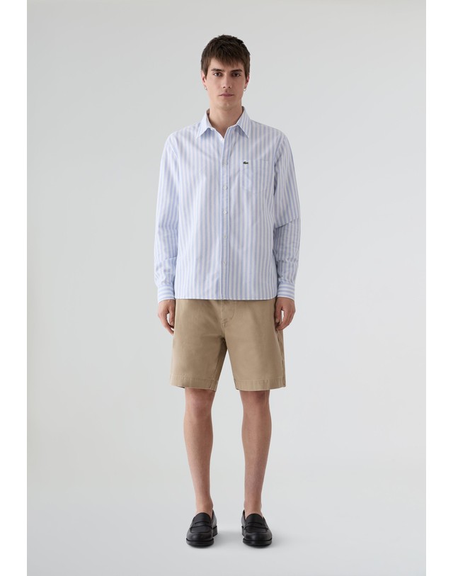 스칼퍼스 라코스테 스트라이프 로고 포켓 긴팔 셔츠 70646-camisa-logo-manga-larga-ss26-ib-bluestripes BLUE STRIPES 블루 착용컷