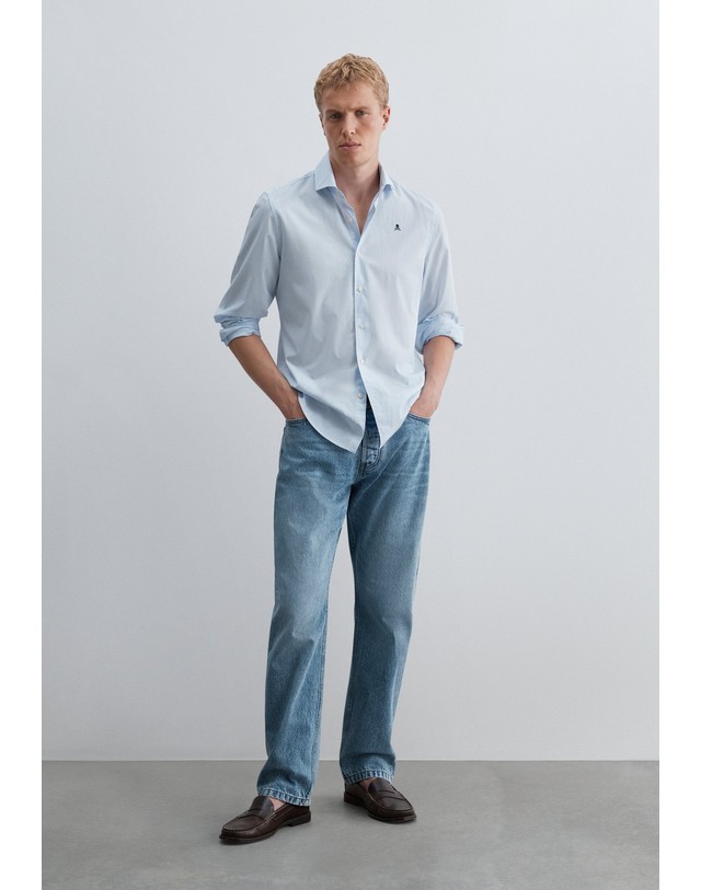 스칼퍼스 스캘퍼스 마이크로 스트라이프 긴팔 셔츠 70304-scsport-elisee-shirt-aw2627-skybluestripes SKYBLUE STRIPES 블루 착용컷