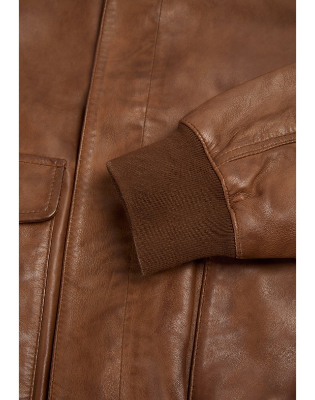 스칼퍼스 스캘퍼스 레더 플랩포켓 봄버 자켓 69119 LIGHT BROWN 브라운 착용컷