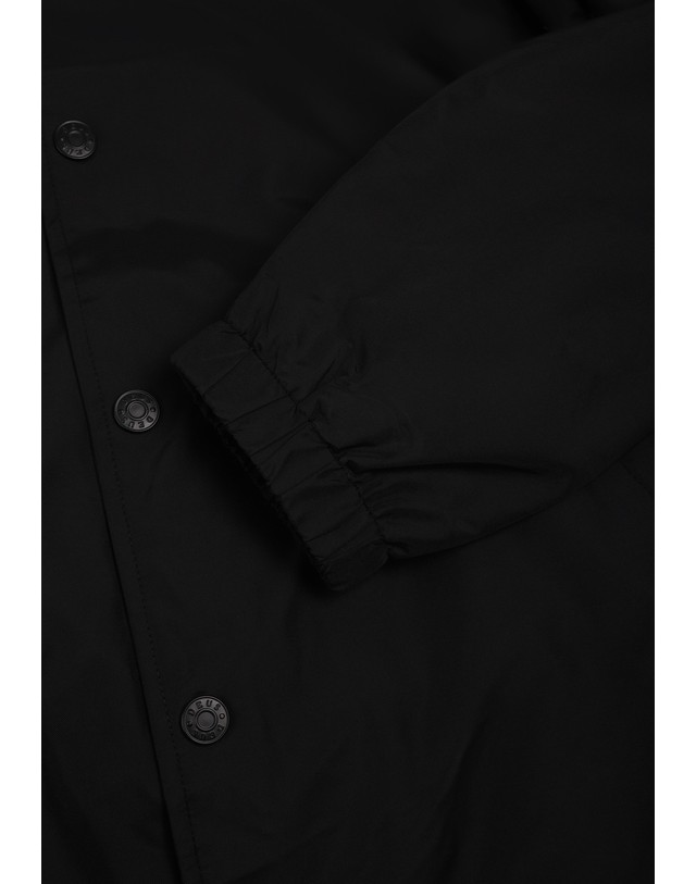 스칼퍼스 데우스엑스마키나 로고 프린트 버튼 코치 자켓 72490 BLACK 블랙 착용컷