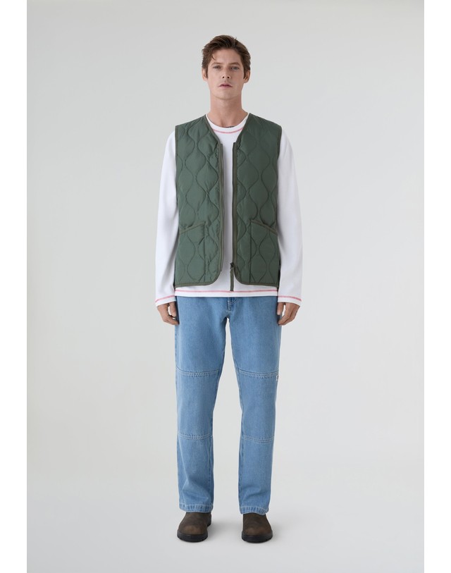 스칼퍼스 타이온 밀리터리 퀄팅 V넥 집업 베스트 67983 DARK GREEN 그린 착용컷