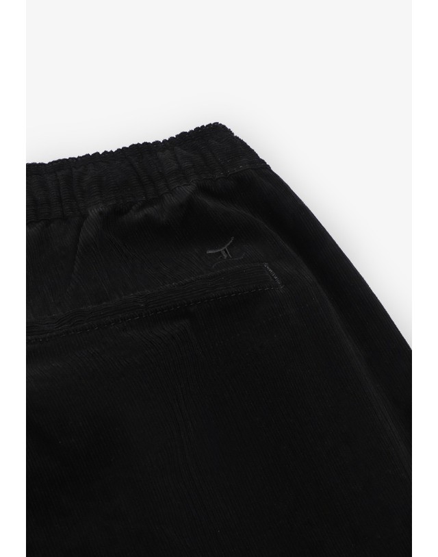 스칼퍼스 에드윈 레귤러핏 이지 와이드 팬츠 78430 BLACK 블랙 착용컷