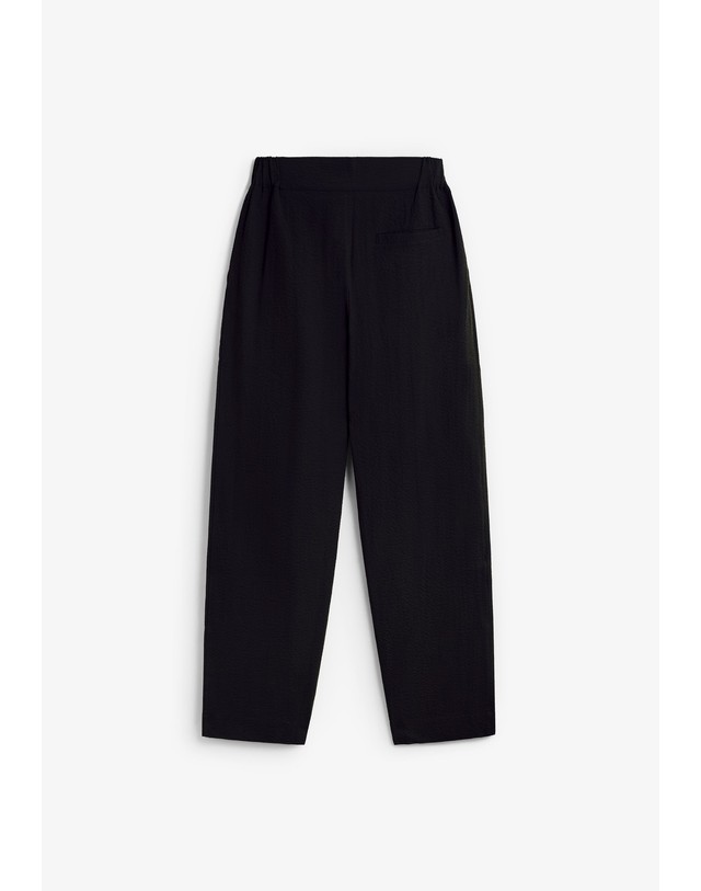스칼퍼스 언페인드 시어서커 플리츠 와이드 팬츠 74128 DARK NAVY 네이비 착용컷