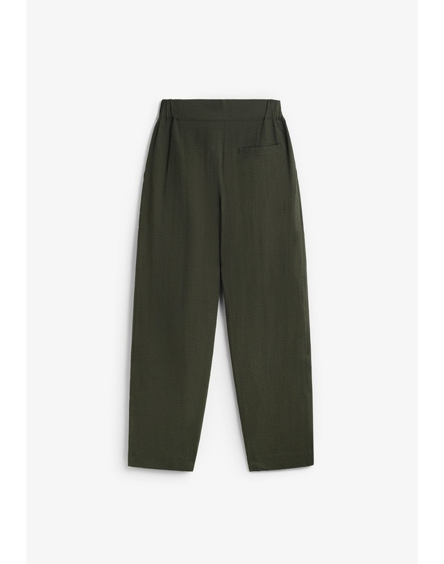 스칼퍼스 언페인드 시어서커 플리츠 와이드 팬츠 74128 KHAKI 카키 착용컷