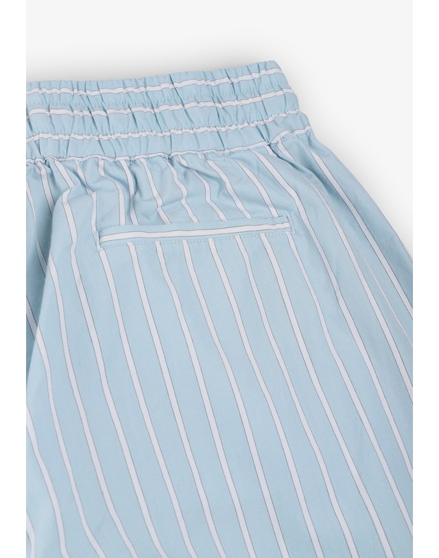 스칼퍼스 벨레로즈 스트라이프 밴딩 코튼 팬츠 70382 DENIM 블루 착용컷