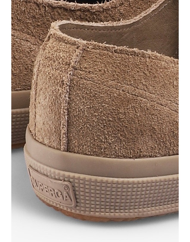 스칼퍼스 수페르가 스웨이드 로우컷 스니커즈 68131 LIGHT BROWN 브라운 착용컷