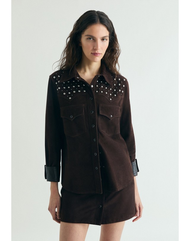 스칼퍼스 스캘퍼스 스터드 스웨이드 긴팔 셔츠 62683 DARK BROWN 초콜릿 착용컷