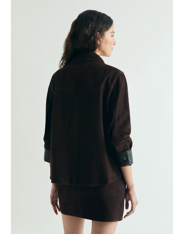 스칼퍼스 스캘퍼스 스터드 스웨이드 긴팔 셔츠 62683 DARK BROWN 초콜릿 착용컷