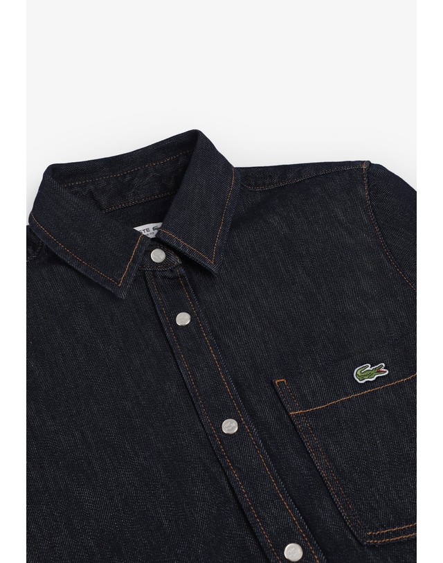 스칼퍼스 라코스테 스냅버튼 크롭 데님 오버셔츠 78722 DENIM 네이비 착용컷