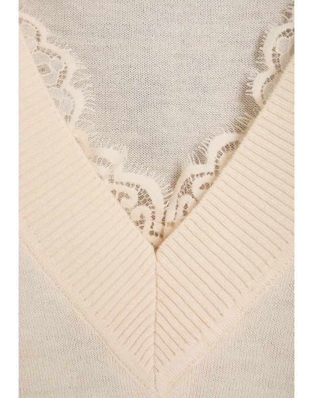 스칼퍼스 스캘퍼스 레이스 V넥 퍼프소매 니트 탑 72254 LIGHT CREAM 아이보리 착용컷