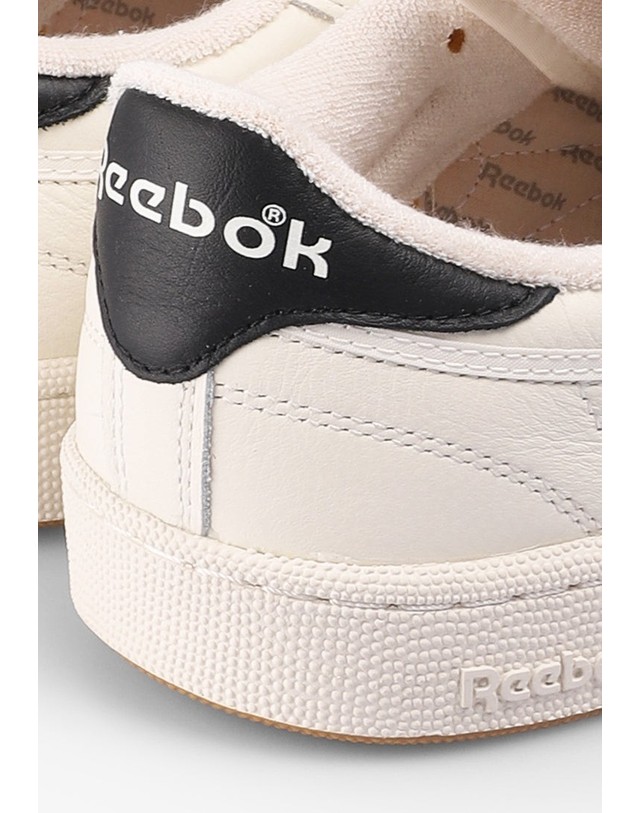 스칼퍼스 리복 클럽 C 85 빈티지 스니커즈 55038 WHITE/NAVY 아이보리 착용컷