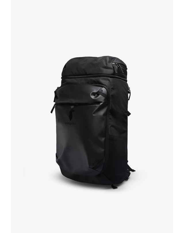 스칼퍼스 코토팍시 50L 어드벤처 아웃도어 백팩 68040 BLACK 블랙 착용컷