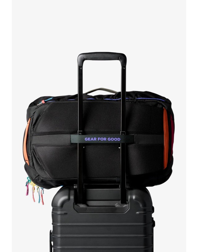 스칼퍼스 코토팍시 35L 여행용 아웃도어 백팩 72443 MULTICOLOR 멀티컬러 착용컷