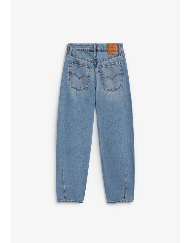 스칼퍼스 리바이스 배럴핏 미디엄 워시 청바지 70425 DENIM 블루 착용컷