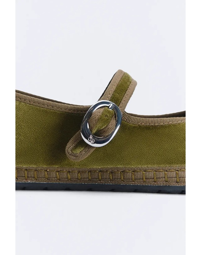 에쎄오에쎄 에세오에세 벨벳 메리제인 발레리나 플랫 305347-1060 GREEN 카키 착용컷