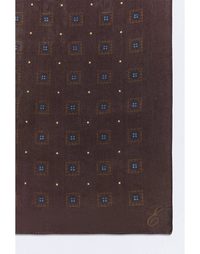 에쎄오에쎄 에세오에세 실크 지오메트릭 스카프 305493-1030 BURGUNDY 레드 착용컷