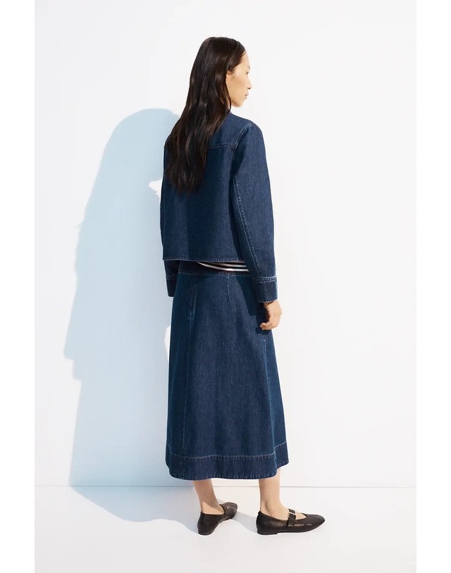 에쎄오에쎄 에세오에세 A라인 미디 데님 스커트 305253-1070 DEEP BLUE 네이비 착용컷