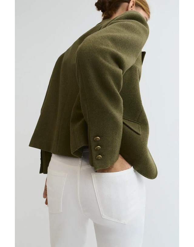 에쎄오에쎄 에세오에세 크롭 스트레이트 데님 팬츠 305273-1010 OFF WHITE 아이보리 착용컷