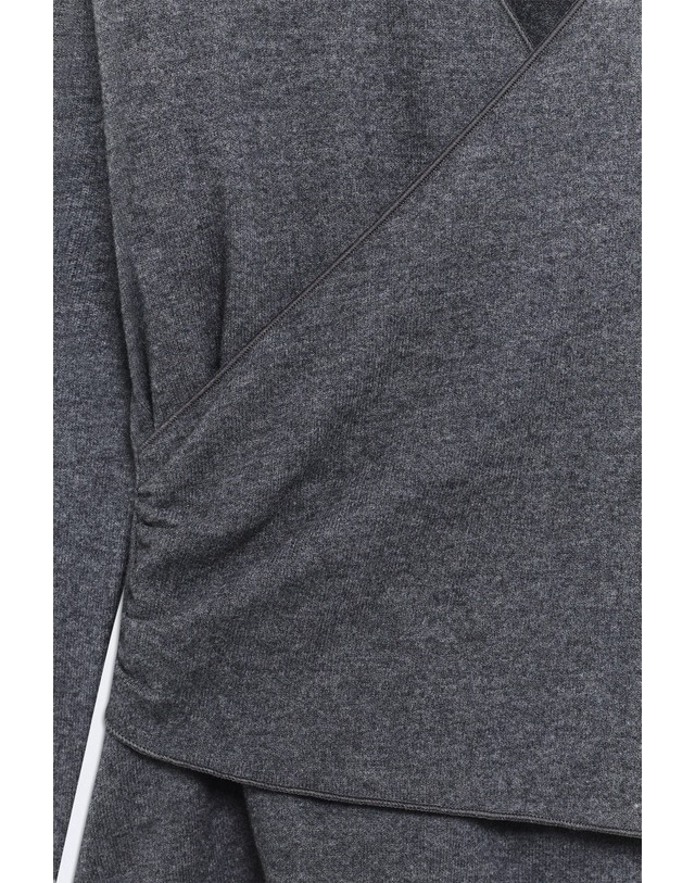 에쎄오에쎄 에세오에세 크로스 V넥 긴팔 티셔츠 305503-1090 GRIS MELANGE 그레이 착용컷