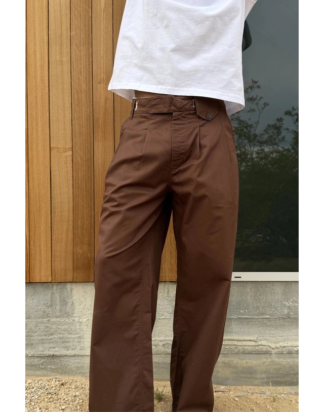 누드 프로젝트 누드프로젝트 브라운 플리츠 치노 와이드 팬츠 6156 BROWN 착용컷