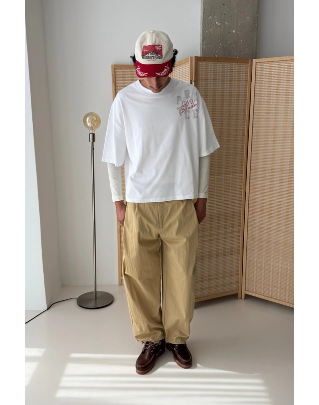 누드 프로젝트 누드프로젝트 와이드 플리츠 치노 팬츠 6812 BEIGE 베이지 착용컷