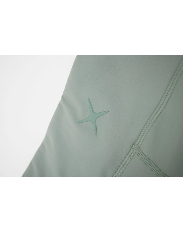 블루 바나나 블루바나나 워시드 액티브 숏 레깅스 SS26WG031WAEGR06 OLIVE GREEN 카키 착용컷