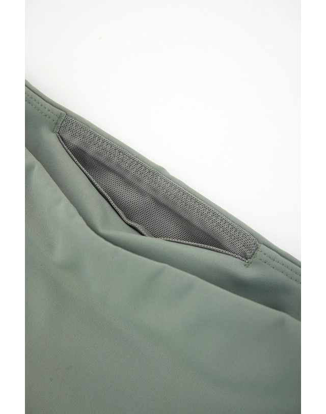 블루 바나나 블루바나나 워시드 액티브 숏 레깅스 SS26WG031WAEGR06 OLIVE GREEN 카키 착용컷