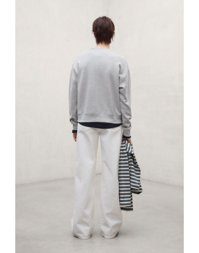 블루 바나나 에코알프 레귤러핏 프린트 라운드넥 맨투맨 MCWGASTPURPO0846W26 LIGHT-GREY-MELANGE 그레이 착용컷
