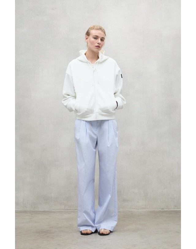 블루 바나나 에코알프 루즈핏 집업 후드 스웨트셔츠 MCWGASTARICA0390S25 OFF WHITE 아이보리 착용컷
