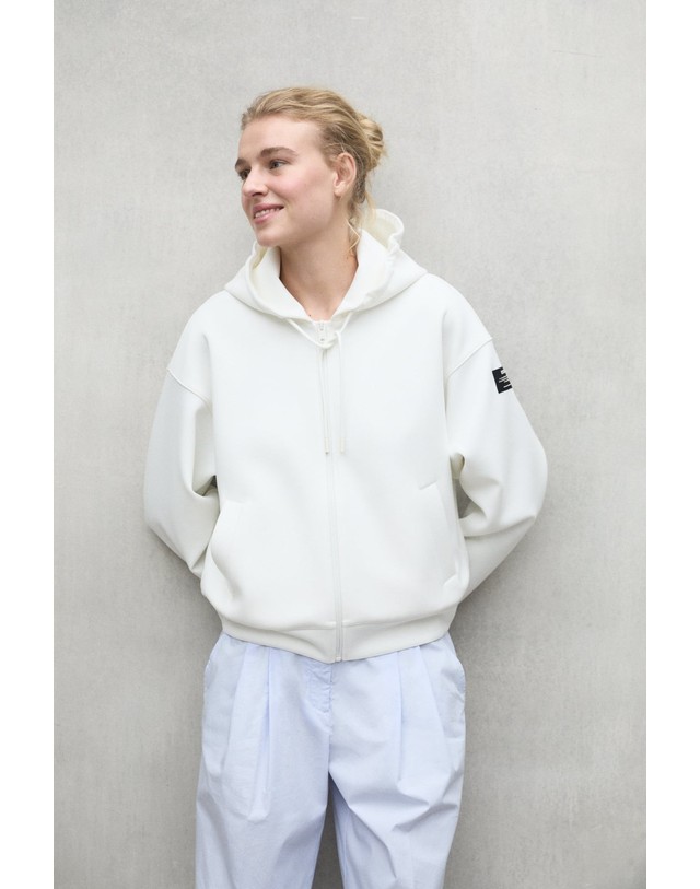 블루 바나나 에코알프 루즈핏 집업 후드 스웨트셔츠 MCWGASTARICA0390S25 OFF WHITE 아이보리 착용컷