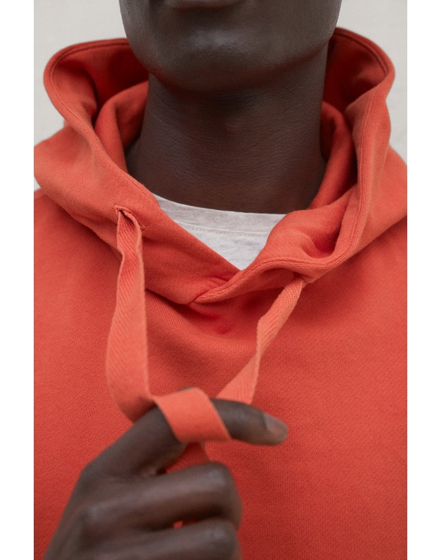 블루 바나나 에코알프 릴렉스핏 포켓 후드 스웨트셔츠 MCMGASTPATES0833W26 BURNEDORANGE 오렌지 착용컷