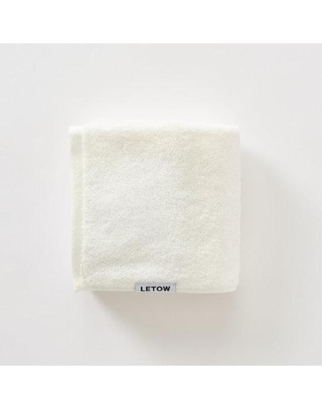 르토우 [르토우] 더코어40수 210g 페이스타월 앱솔루트화이트 GIFT 3P 착용컷