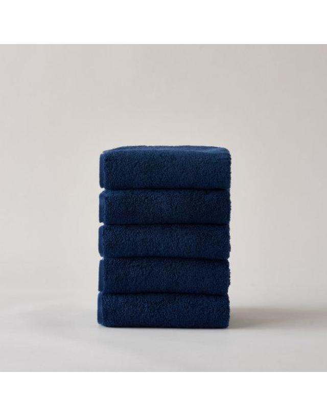 르토우 [르토우] 더코어40수 210g 페이스타월 미드나잇블루 GIFT 5P 착용컷
