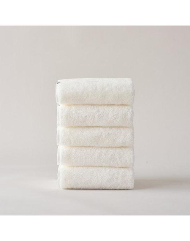 르토우 [르토우] 더코어40수 210g 페이스타월 앱솔루트화이트 GIFT 5P 착용컷