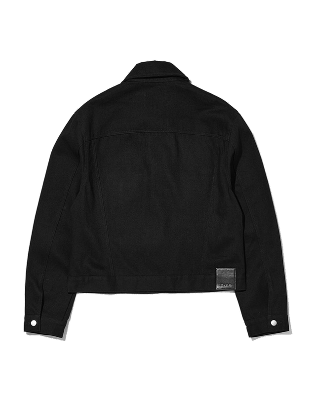 플랙 플랙 (PLAC) 22FW 남성 의류 남성 데님 트러커 재킷 TYPE 3 051B 블랙 로우 블랙 린스드 (PWTT5JK051BDB0) 착용컷