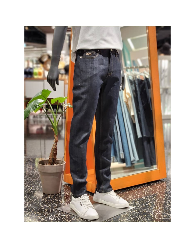 플랙 플랙 (PLAC) 22FW 남성 의류 베를린 M01 인디고 생지 (PJTT5BEM011DI0) 착용컷