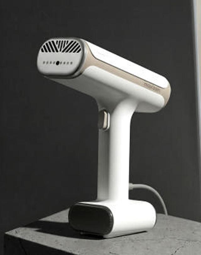 에브리봇 [에브리봇] 맥스젠 핸디형 진공스팀다리미 SR13W 착용컷