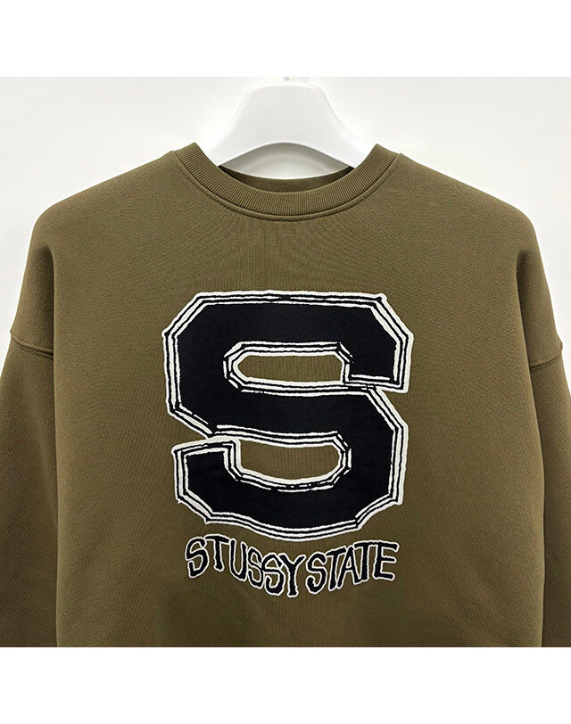스투시 [명품] 26SS 스투시 STUSSY STATE 스투시 스테이트 맨투맨 올리브 118596 0403 카키 착용컷
