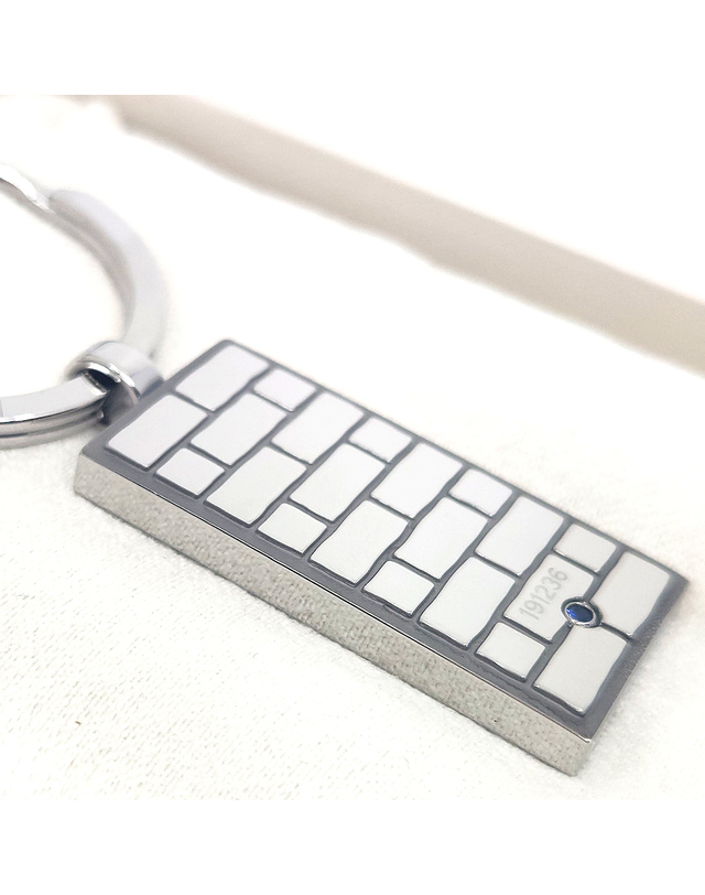 몽블랑 몽블랑 유니세프 에디션 스테인리스 스틸 키링 MB109402 착용컷